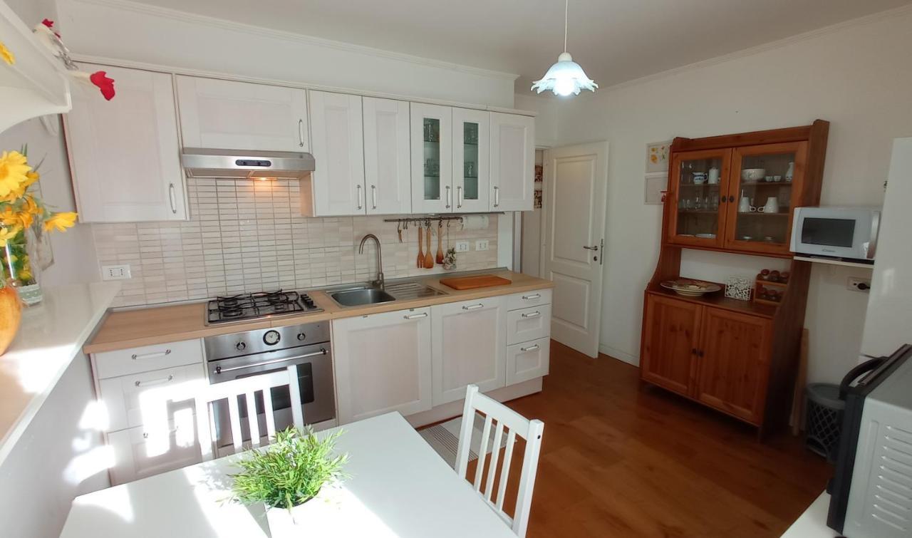 La Casa Ai Pozzi Lägenhet Rieti Exteriör bild